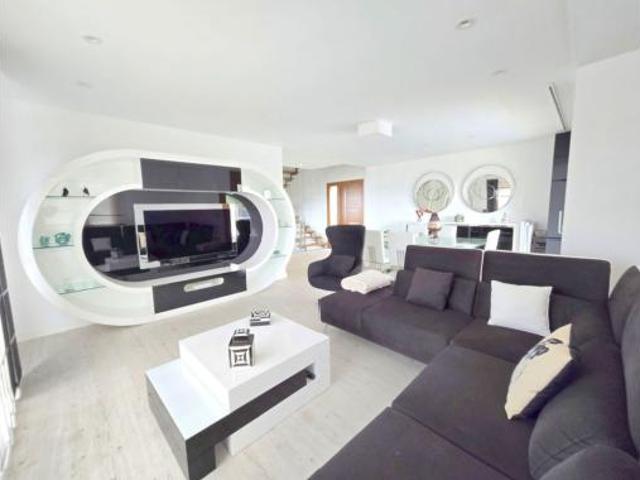 Chalet en venta en Saiáns, Vigo