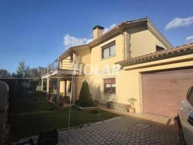 Chalet en venta en Comesaña, Vigo