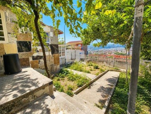 Chalet en venta en Peinador, Vigo