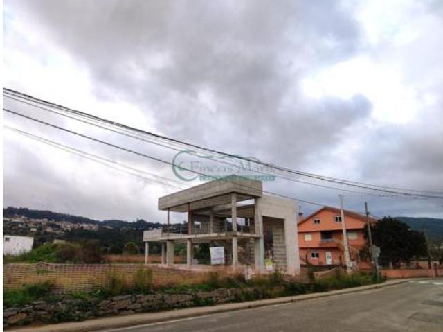 Chalet en venta en Bembrive, Vigo