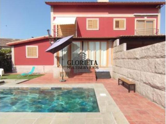 Chalet en venta en Comesaña, Vigo