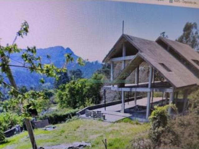 Chalet en venta en Zamáns, Vigo