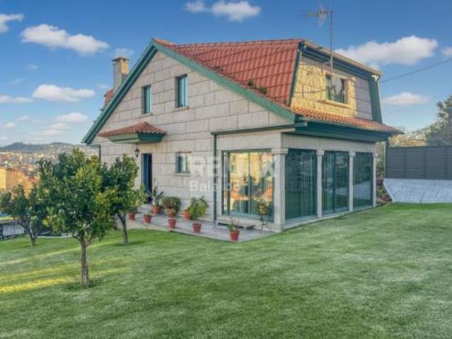 Chalet en venta en Castrelos, Vigo
