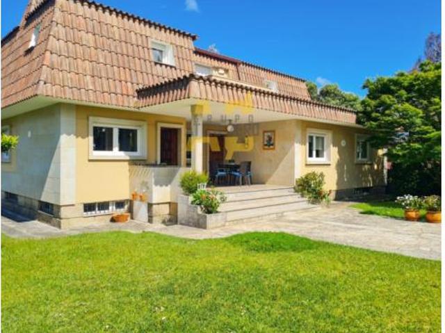 Chalet en venta en Castrelos, Vigo