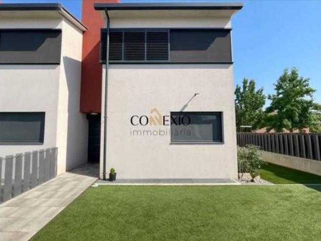 Chalet en venta en El Perelló, Gironès