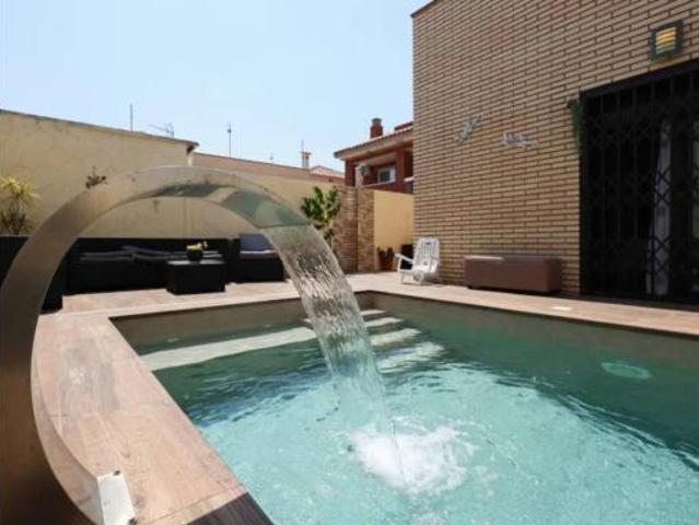 Chalet en venta en Viladecans, Baix Llobregat