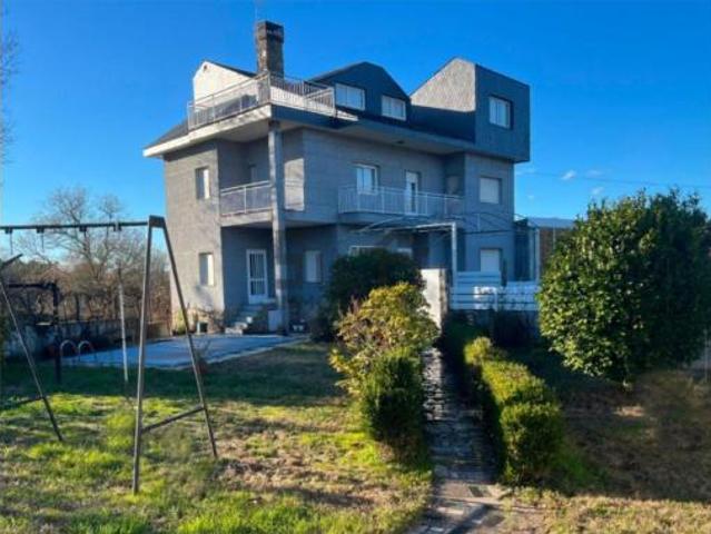 Chalet en venta en Vilamarín, Ourense