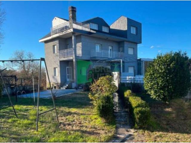 Chalet en venta en Vilamarín, Ourense