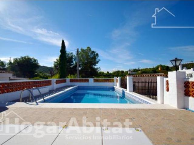 Chalet en venta en el Camp de Túria, Valencia