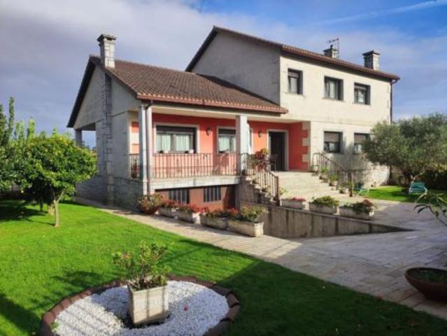 Chalet en venta en Vilagarcía de Arousa, O Salnés