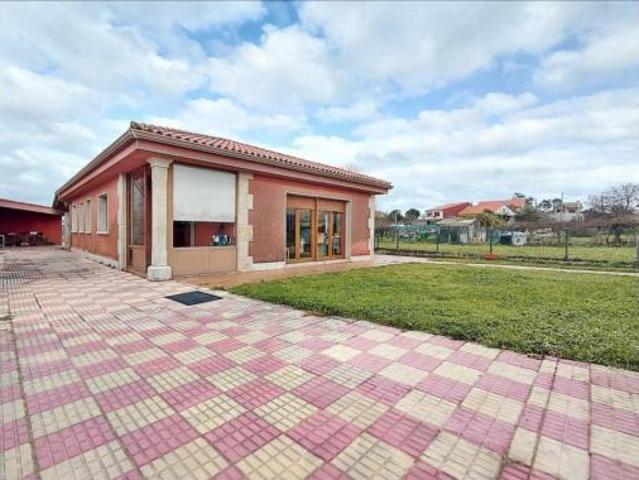 Chalet en venta en Vilanova de Arousa, O Salnés