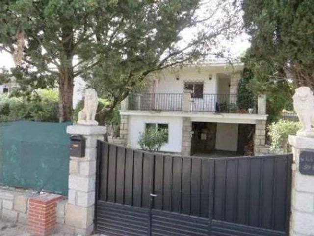 Chalet en venta en Villa Del Prado, Madrid