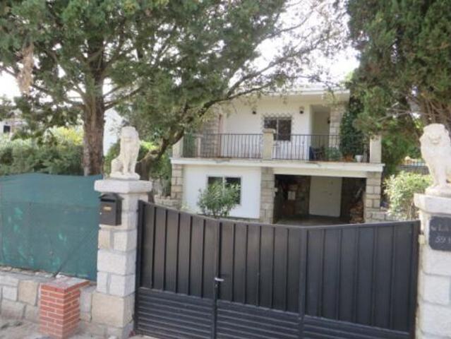 Chalet en venta en Villa Del Prado, Madrid