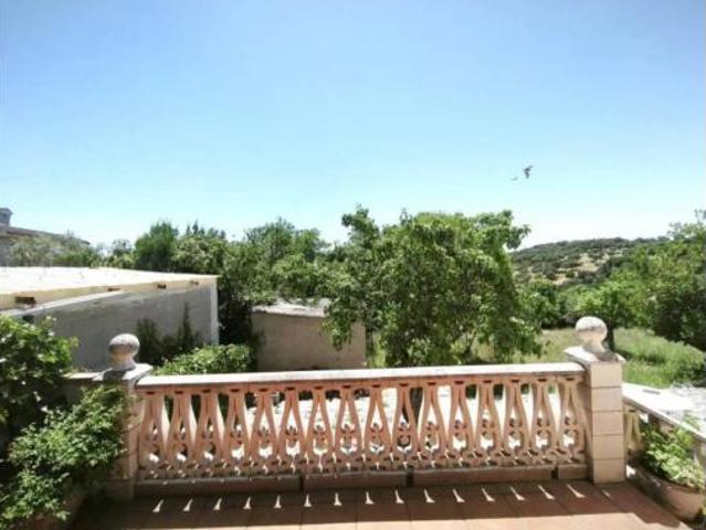 Chalet en venta en Villa Del Prado, Madrid