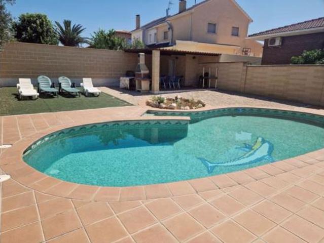 Villa en venta en Villa Del Prado