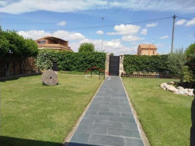 Chalet en venta en Villadangos Del Páramo, Castilla y León