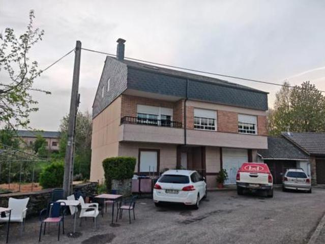 Chalet en venta en Villagatón, Castilla y León