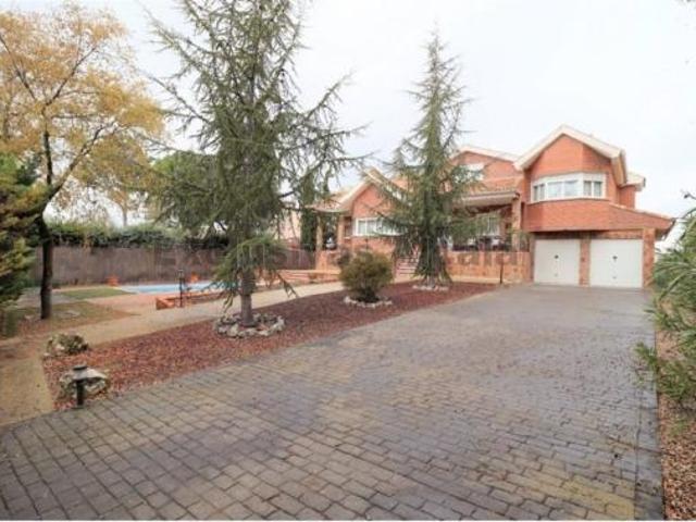 Chalet en venta en Valdeláguila - El Robledal - El Mirador, Villalbilla