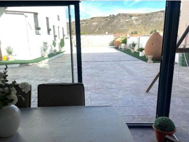 Chalet en venta en Villalbilla, Madrid