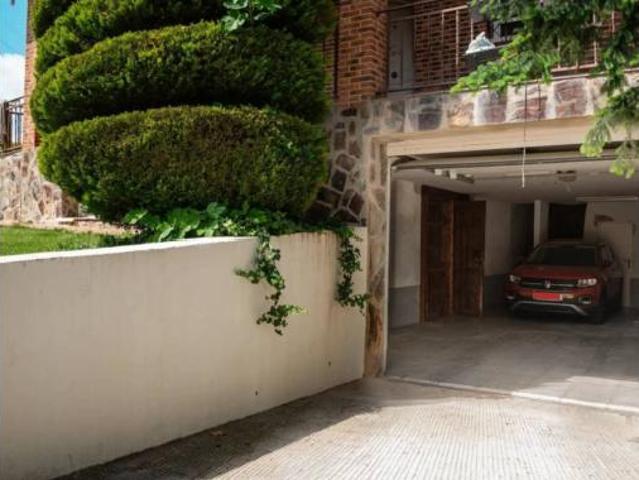 Chalet en venta en Los Hueros, Villalbilla