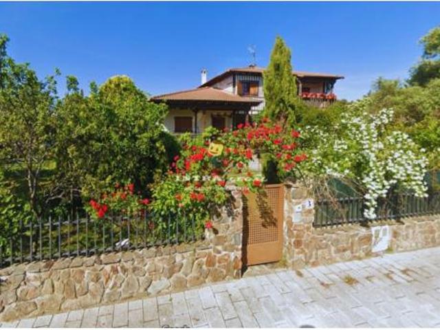 Chalet en venta en Anantapur, Villamayor