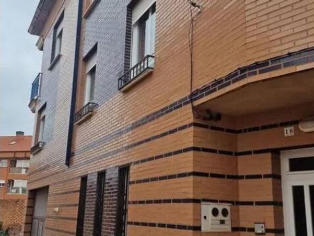 Chalet en venta en Villamediana De Iregua, La Rioja