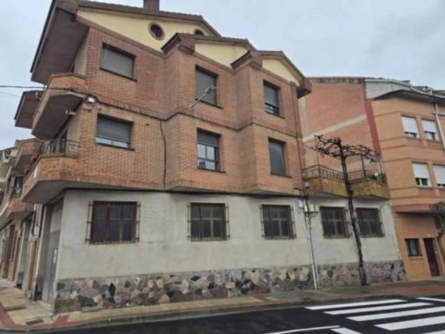 Chalet en venta en Villamediana De Iregua, La Rioja