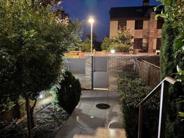 Villa en venta en Villanueva De La Cañada