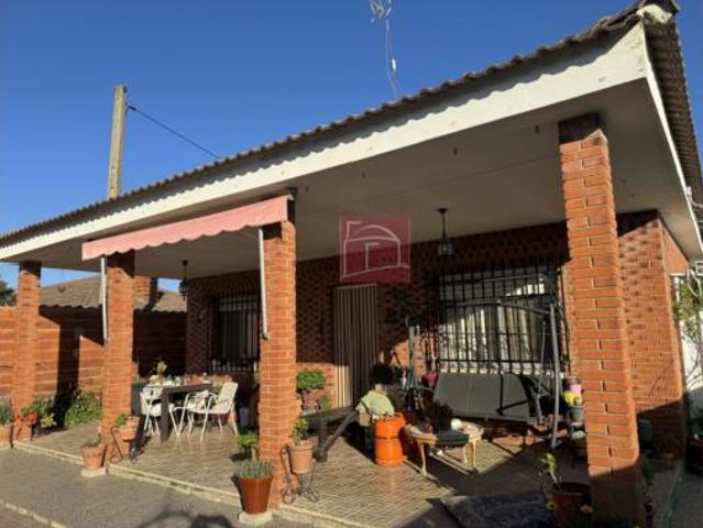 Chalet en venta en Villanueva De La Serena, Extremadura
