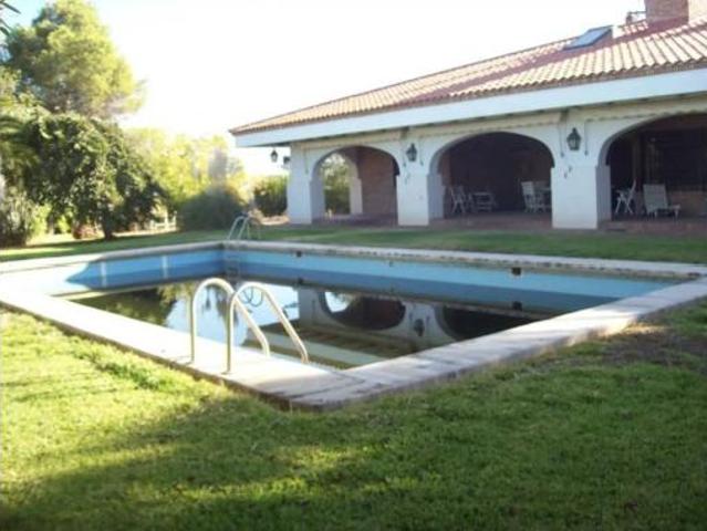 Chalet en venta en Villanueva De La Serena, Extremadura
