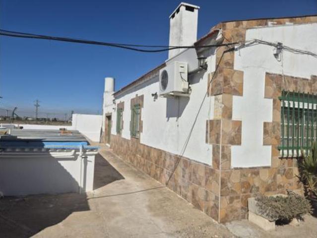 Chalet en venta en Villanueva De La Serena, Extremadura