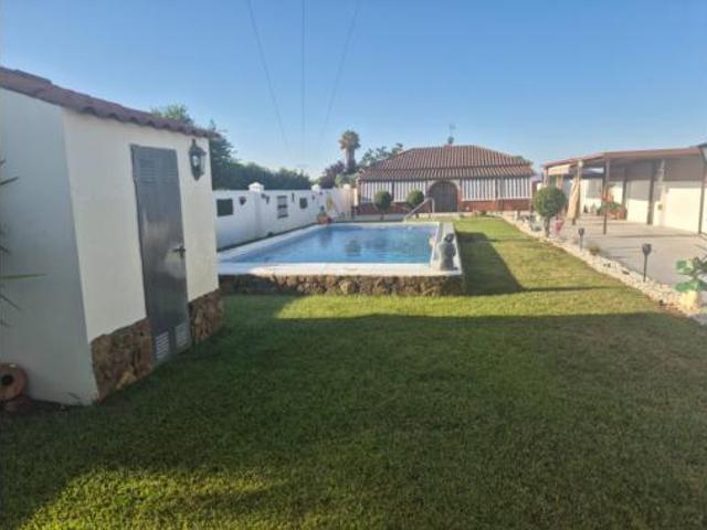 Chalet en venta en Villanueva De La Serena, Extremadura