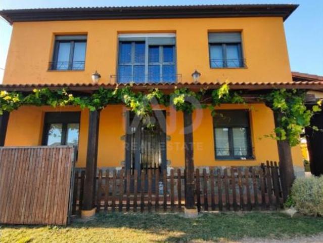 Chalet en venta en Villaobispo De Otero, Castilla y León