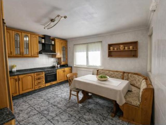 Chalet en venta en Navatejera, Villaquilambre
