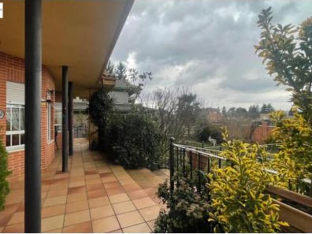 Chalet en venta en Villarrodrigo de las Regueras, Villaquilambre