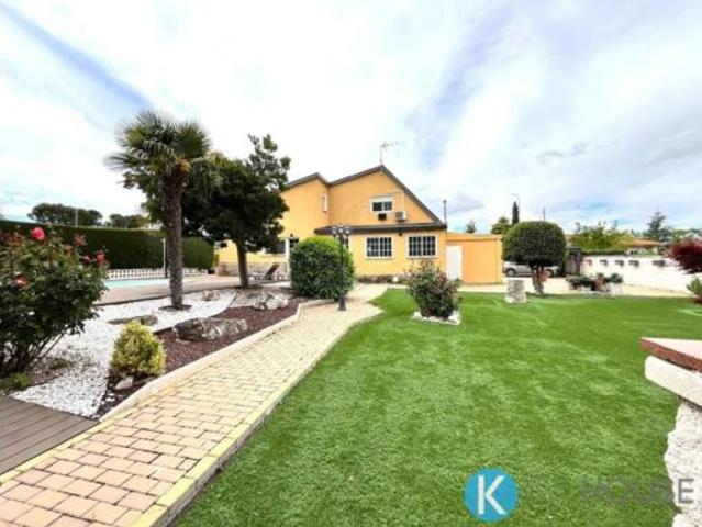 Chalet en venta en Villar Del Olmo, Madrid