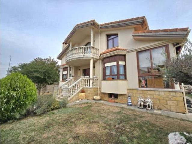 Chalet en venta en Urbanización Villarreal, Villarcayo de Merindad de Castilla la Vieja