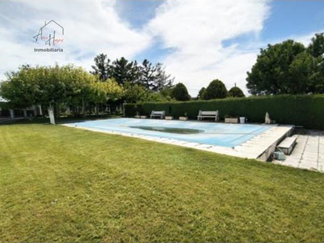 Chalet en venta en Villares De La Reina, Salamanca