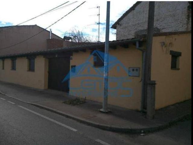 Chalet en venta en Villaturiel, Castilla y León