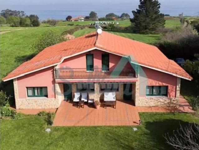Chalet en venta en Villaviciosa, Asturias