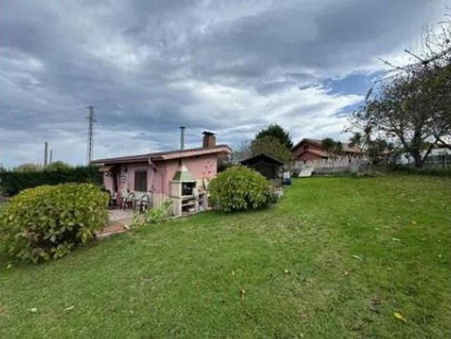 Chalet en venta en Villaviciosa, Asturias