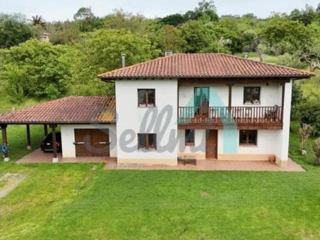Chalet en venta en Villaviciosa, Asturias