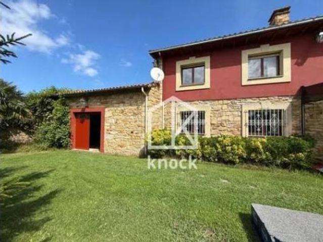 Chalet en venta en Villaviciosa, Asturias