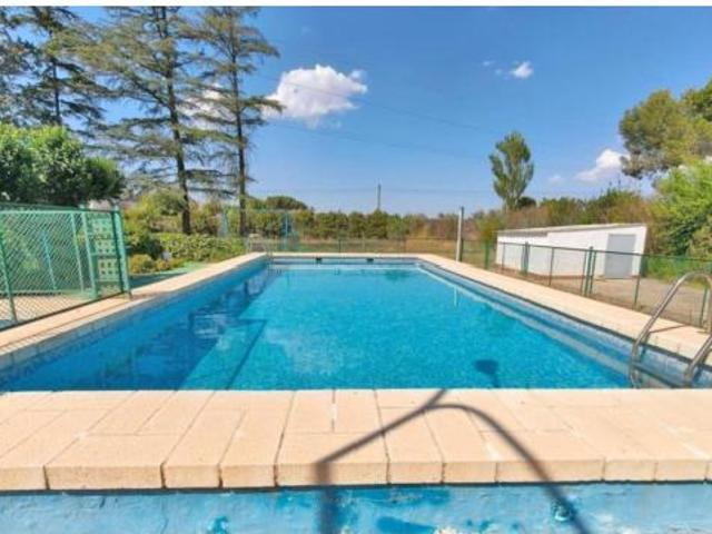 Villa en venta en Villena