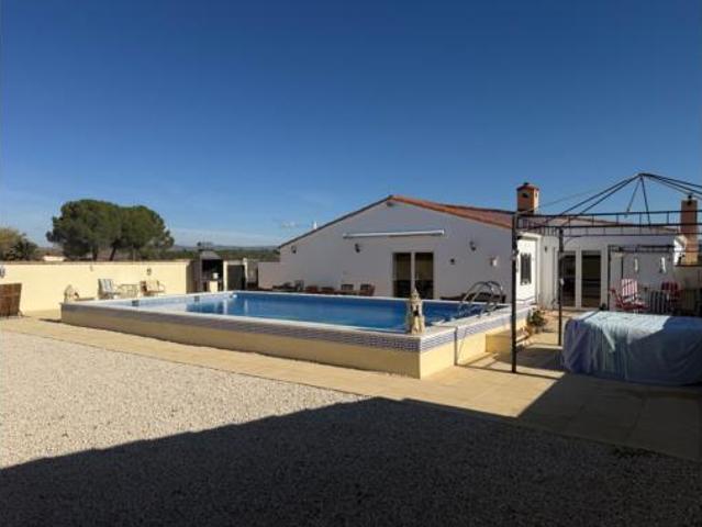 Chalet en venta en l'Alt Vinalopó / El Alto Vinalopó, Valencia