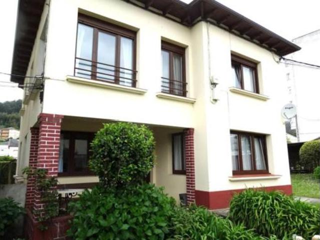 Villa en venta en Viveiro, Castrillón