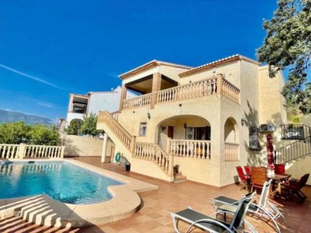 Chalet en venta en Xaló, Valencia