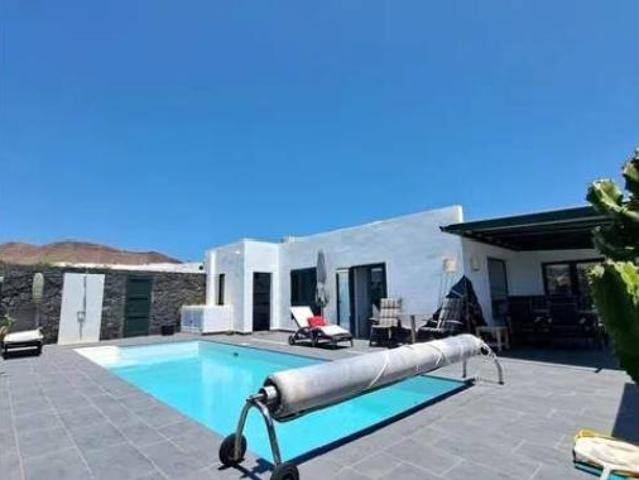 Chalet en venta en Playa Blanca, Yaiza