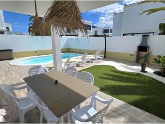 Chalet en venta en Playa Blanca, Yaiza