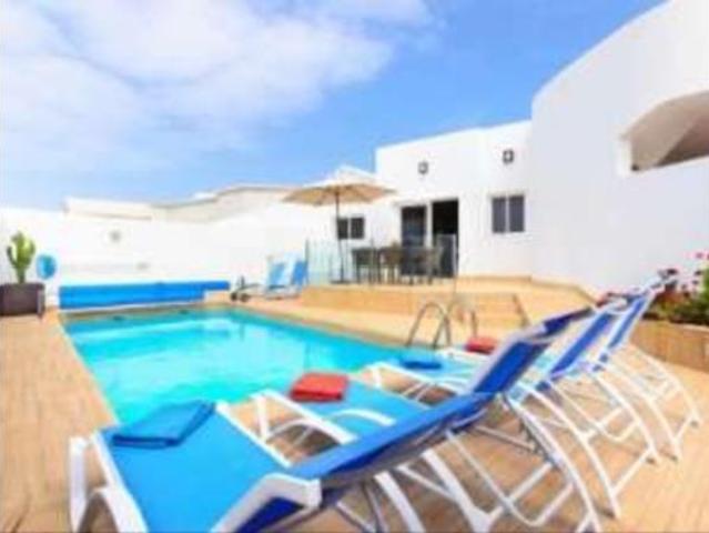 Chalet en venta en Playa Blanca, Yaiza